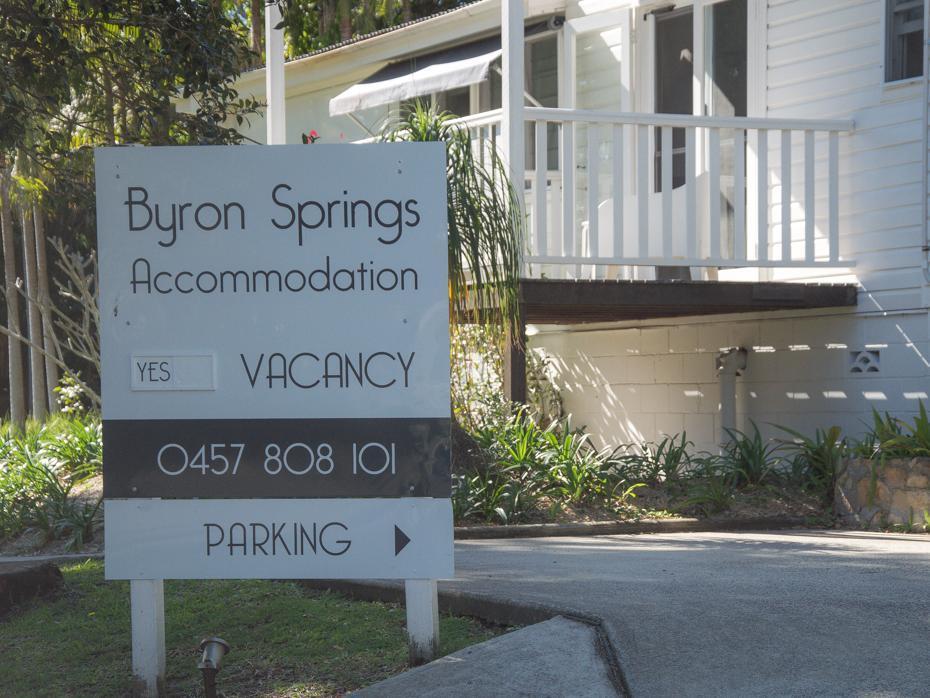 Byron Springs Hotel ไบรอนเบย์ ภายนอก รูปภาพ